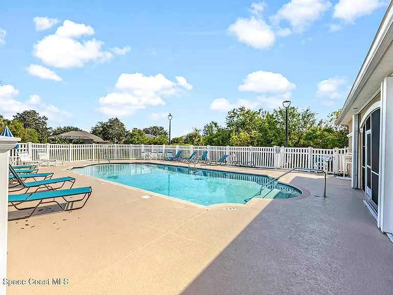 1785 Ficus Point Dr — Photo 27