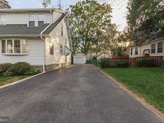 5th image of 730 Ormond Ave