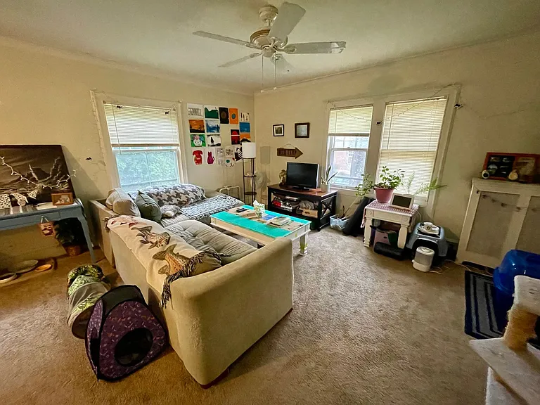 2114 E Woodstock Pl — Photo 4