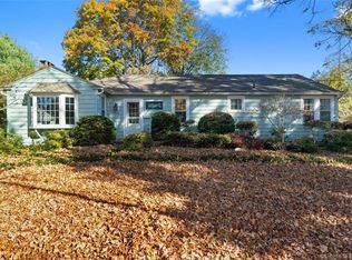 456 Main St, Old Saybrook, CT 06475