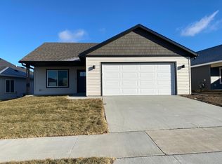 4417 Red Hawk Dr SE, Rochester, MN 55904