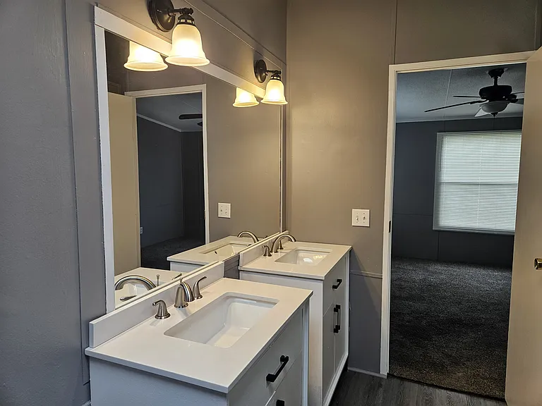 Primary bath