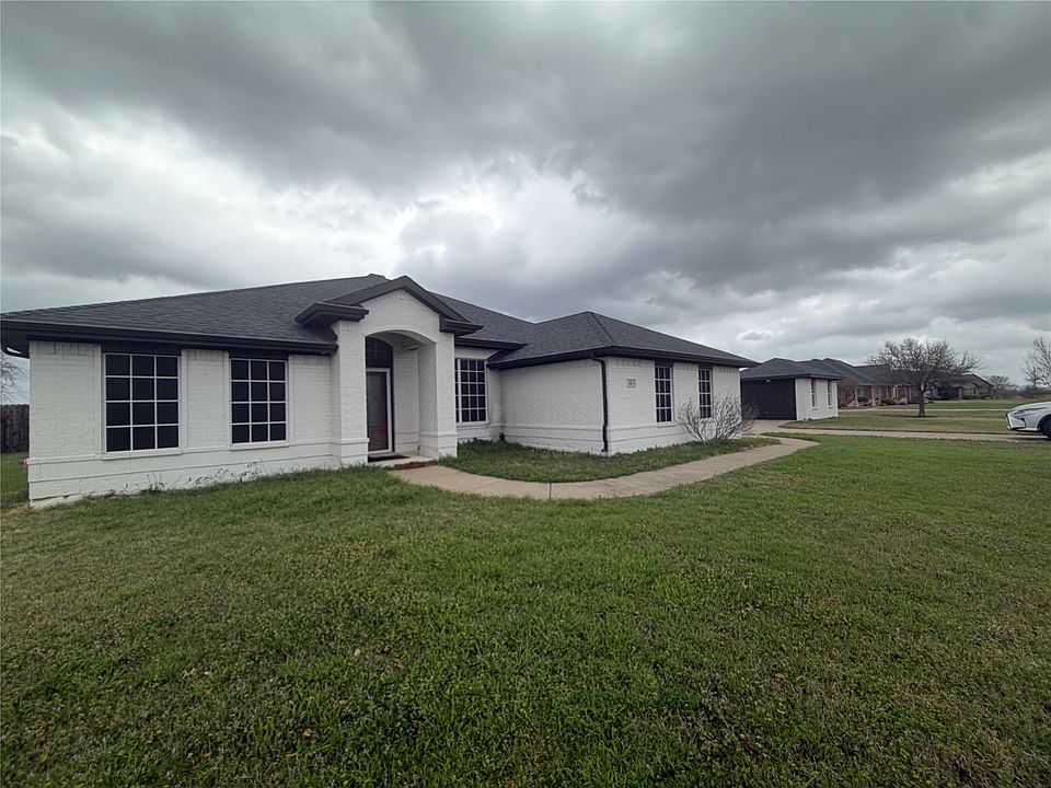 1st image of 154 Whispering Winds Dr