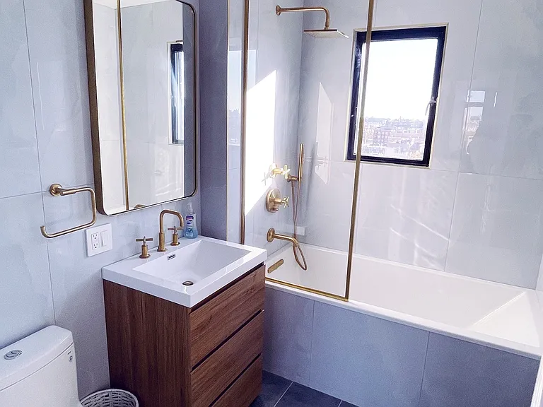 214 Richardson St #PENTHOUSE — Photo 11