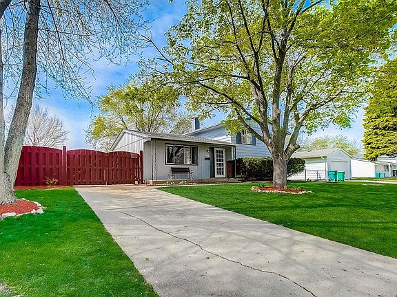 2nd image of 18315 N Linda Ln
