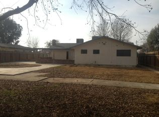 162 N Smith Rd, Tipton, CA 93272