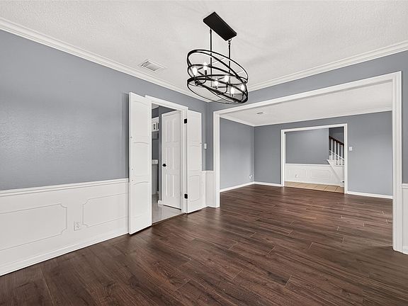5th image of 3922 Highpines Dr