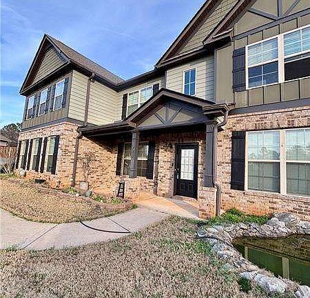 2nd image of 328 Vantage Point