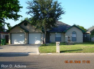 1002 Regal Dr, Pharr, TX 78577