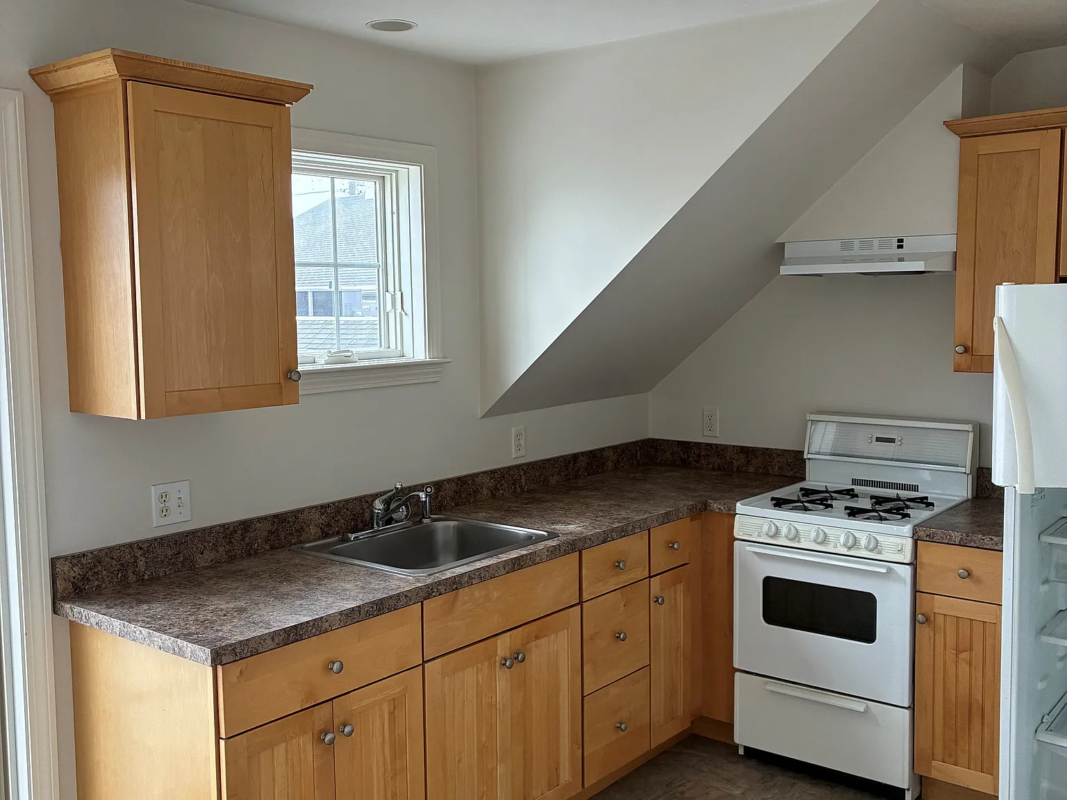 1 bed, 700 sqft, $2,000 — Photo 4