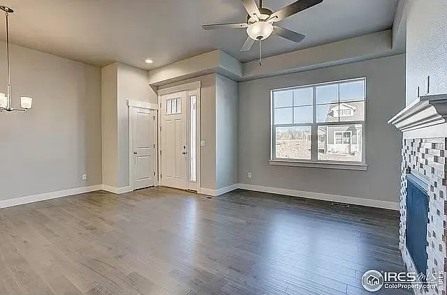 2 bed, 1948 sqft, $2,625 — Photo 4