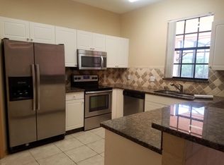 14936 Summit Place Cir, Naples, FL 34119