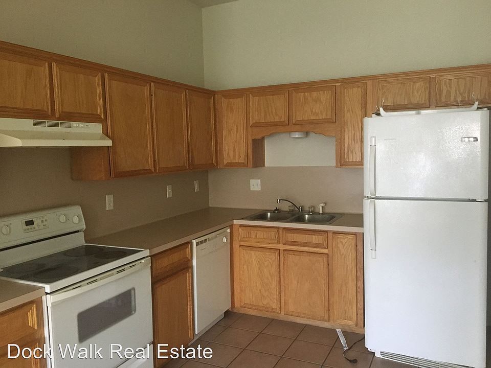 1st image of 5107 Daybreak Dr APT A