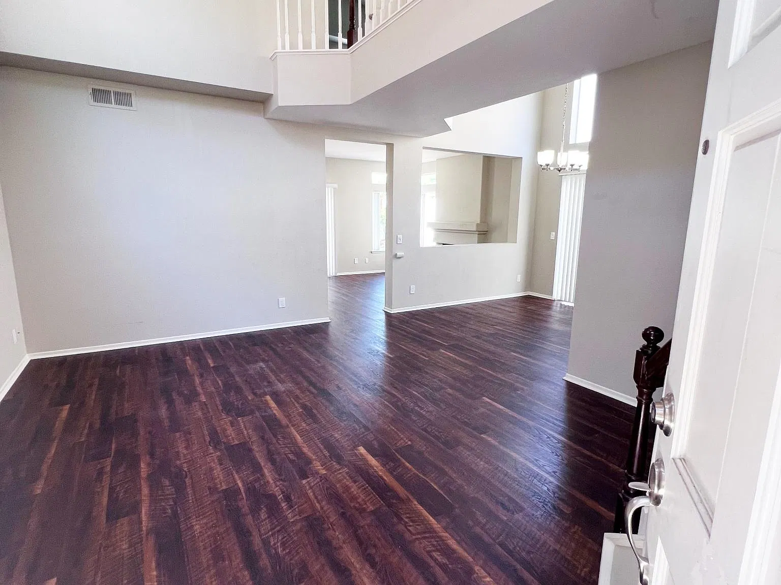 4 bed, 1900 sqft, $5,000 — Photo 2