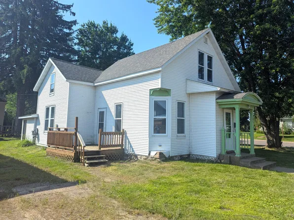 285 Chestnut St, Phillips, WI 54555