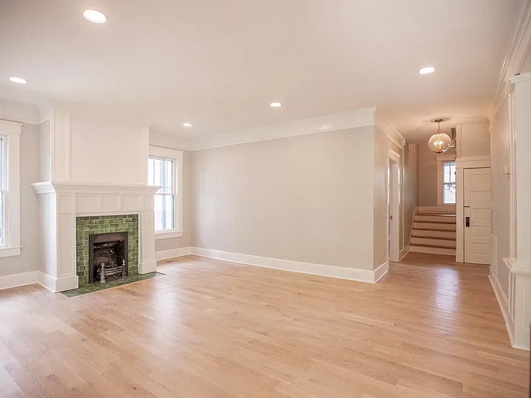 1021 Paris Ave — Photo 4