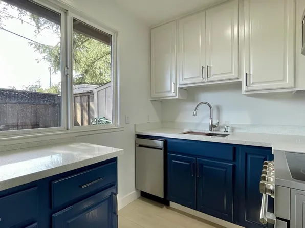 2503 Alma St, Palo Alto, CA 94301