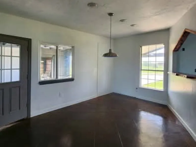 744 County Road 4711 — Photo 10