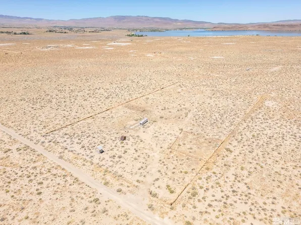 4400 E 3rd St, Silver Springs, NV 89429