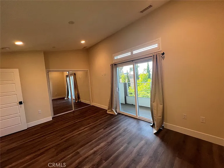 13804 Cordary Ave — Photo 43