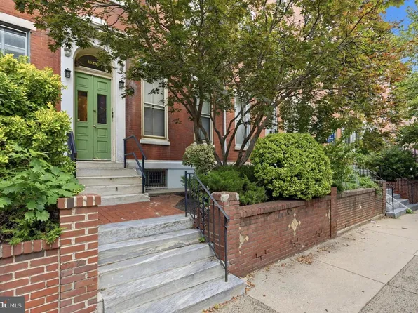 1529 Green St APT C, Philadelphia, PA 19130