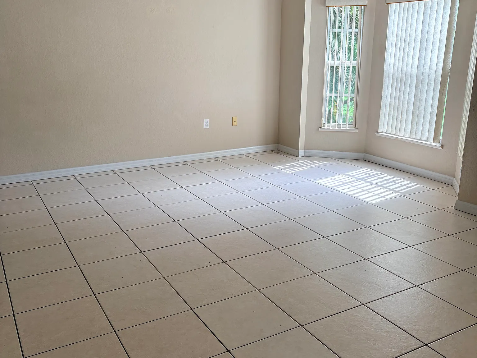 3 bed, 1500 sqft, $1,600 — Photo 4