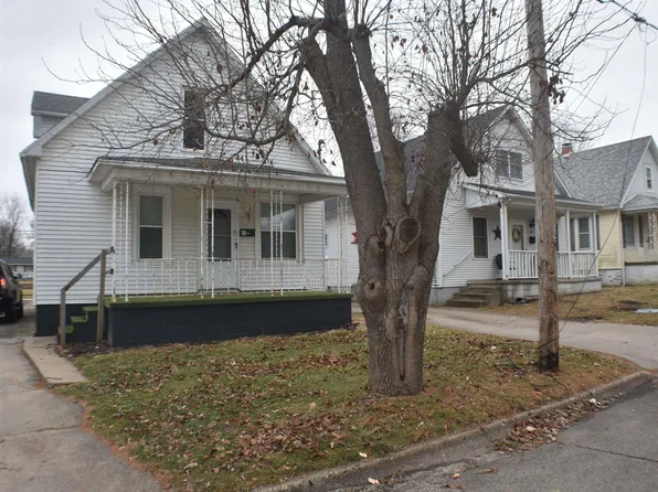 527 Dean Ct, Canton, IL 61520