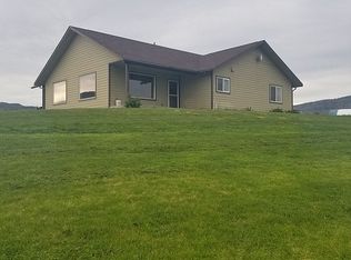 30 Pilot Wheel Rd, Tonasket, WA 98855