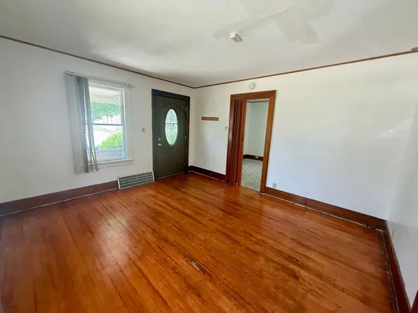 1005 S 5th Ave, Wausau, WI 54401
