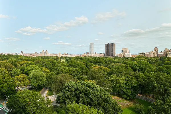 Sold by Sotheby's International Realty | media 14