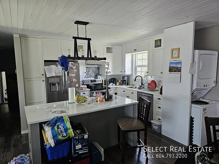 9170 Coote St #B — Photo 19