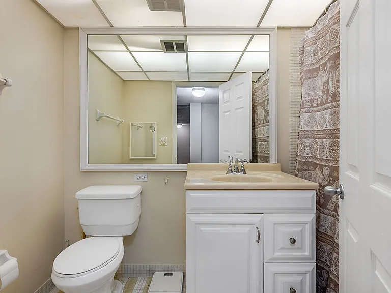 3680 Inverrary Dr #1V1V — Photo 22
