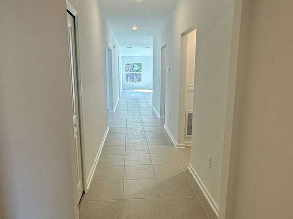 4th image of 5434 Lewisham Dr