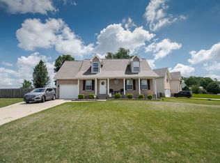 2782 N Whitfield Rd, Clarksville, TN 37040