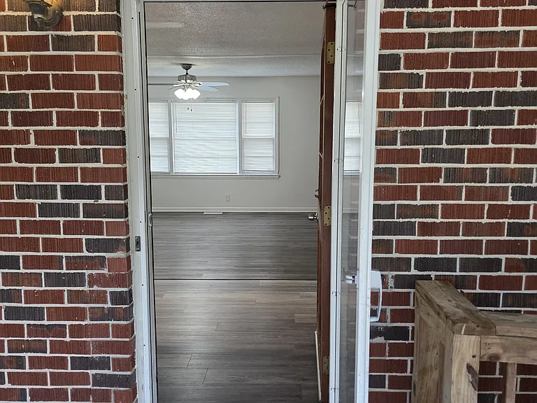 909 Bonny Cir — Photo 15