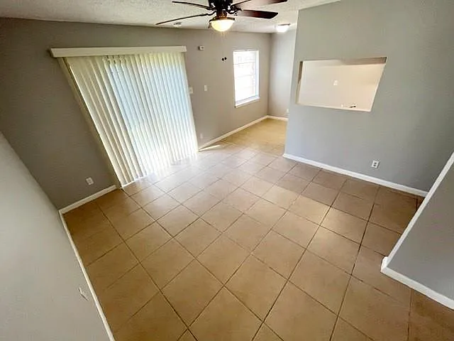 441 Butler Dr — Photo 4