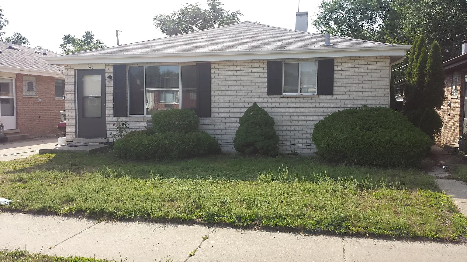 780 Buffalo Ave photo 1
