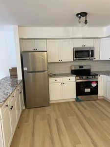 79 Claudia Dr APT 254, West Haven, CT, 06516