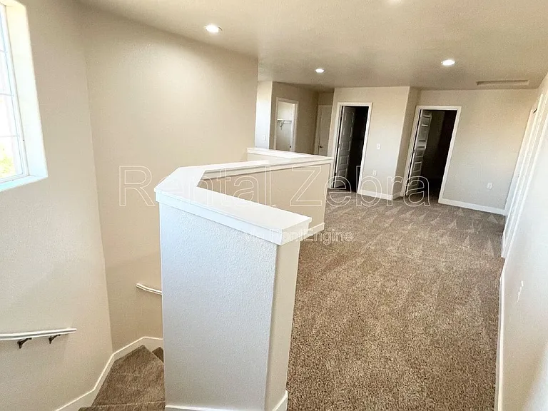 1346 Playa Del Rey Dr — Photo 6