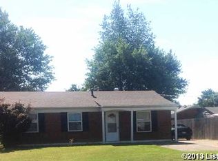 794 Blossom Rd, Louisville, KY 40229