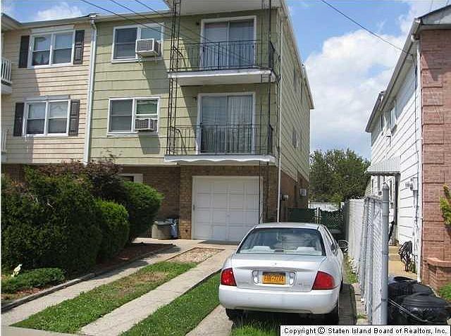 1st image of 3295 Victory Blvd #2
