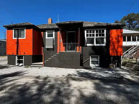 432 1/2 Elias Ave — Photo 1