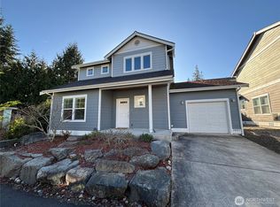 26787 Red Maple Lane NE, Kingston, WA