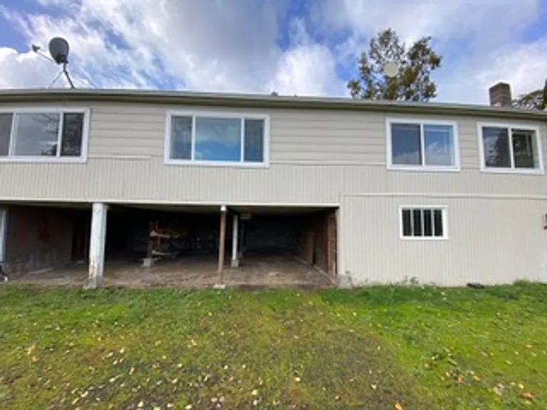 21100-21106 NW Reeder Rd — Photo 34