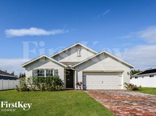 2718 SW 8th Ct, Cape Coral, FL 33914