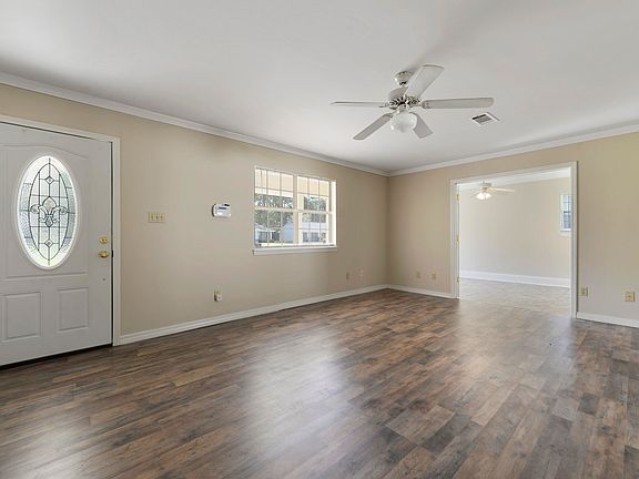 3rd image of 133 N Seashore Ave