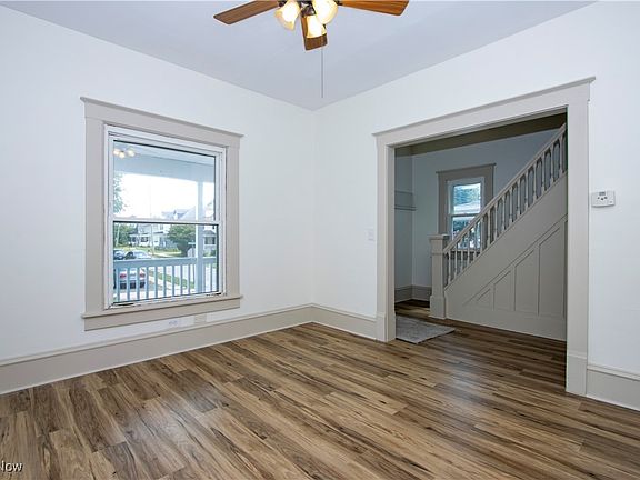 3rd image of 300 Dorchester St