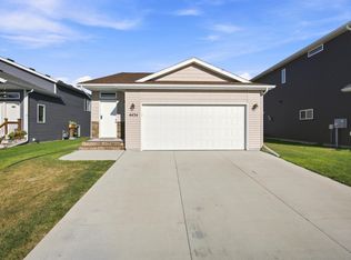 4434 19th St S, Moorhead, MN 56560