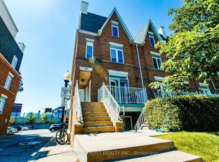 33 Sudbury St #3302, Toronto, ON M6J 3W6