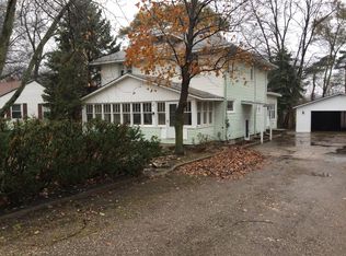 75 Scotts Dr, Holland, MI 49424